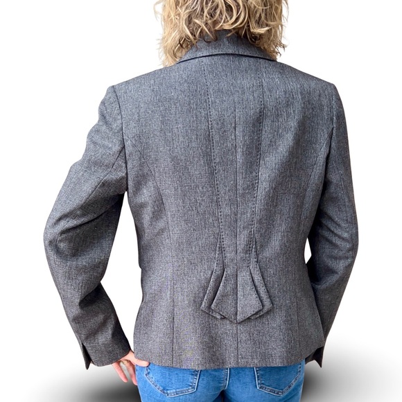 Women's Louben Grey with Godet on Back Size 8 - Picture 15 of 15